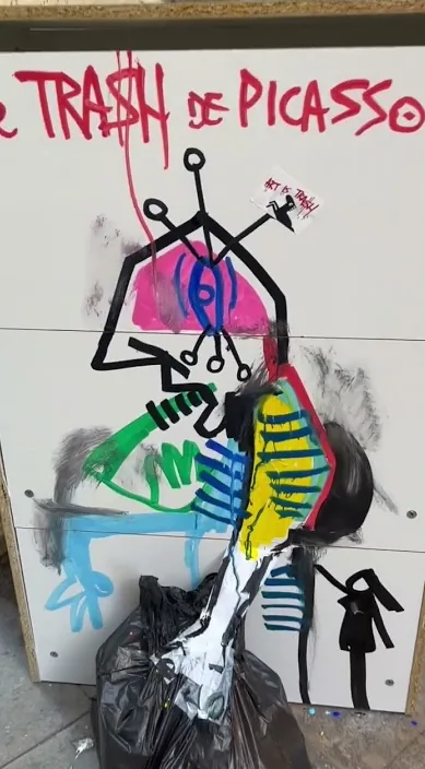 A Picasso, c’est (A picasso. es) – street art à Barcelone : scène de la vidéo Art Is Trash de Francisco de Pájaro