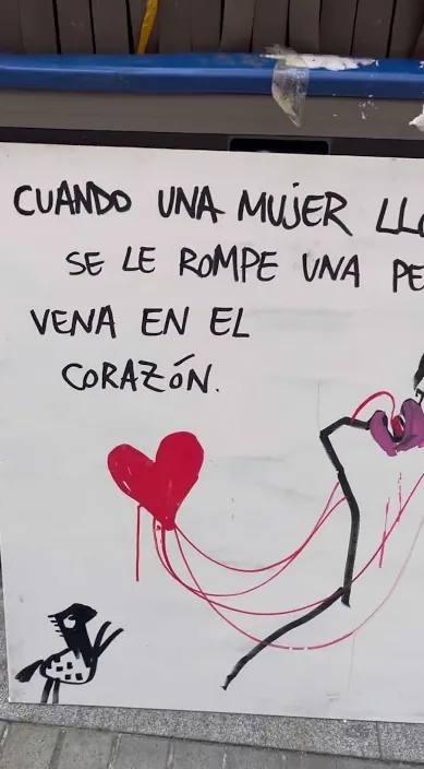 Quando uma mulher chora (Cuando una mujer llora) – arte de rua em Barcelona: cena do vídeo de Art Is Trash de Francisco de Pájaro