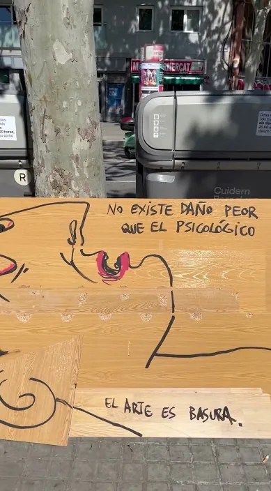 Schaden (Daño) – Street-Art in Barcelona: Szene aus dem Art-Is-Trash-Video von Francisco de Pájaro