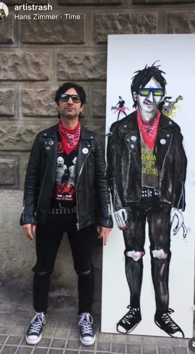 A arte está no lixo. www. é (El arte está en la basura. www. es) – arte de rua em Barcelona: cena do vídeo de Art Is Trash de Francisco de Pájaro