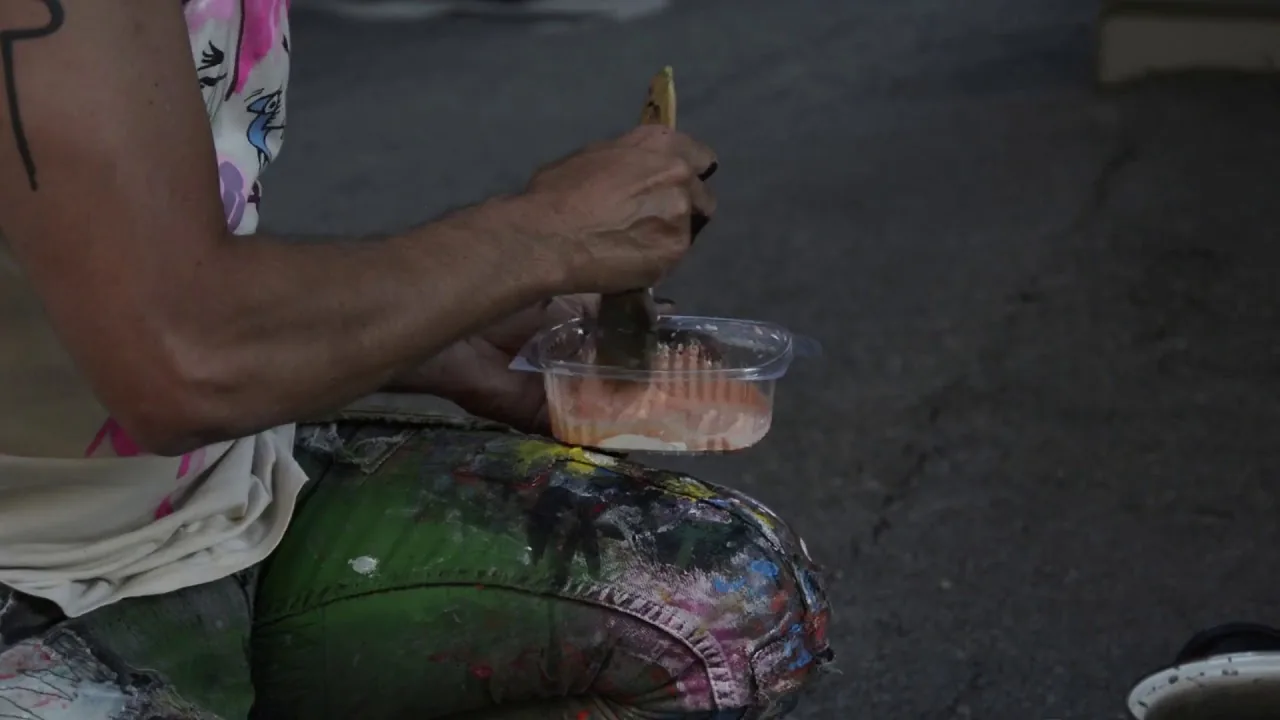 in クロアチア (en Croacia) – バルセロナのストリートアート：Francisco de Pájaro による Art Is Trash の動画のワンシーン