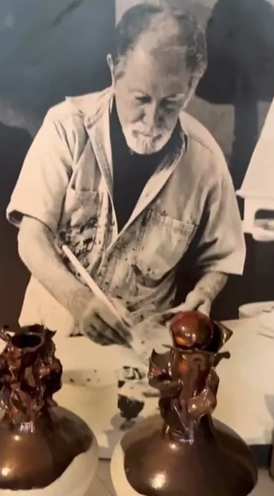Exposição de (Exposición de) – arte de rua em Barcelona: cena do vídeo de Art Is Trash de Francisco de Pájaro