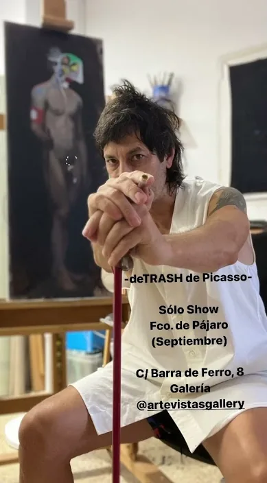Exposición individual frente al museo Picasso. www. es – arte urbano en Barcelona: escena del vídeo de Art Is Trash de Francisco de Pájaro