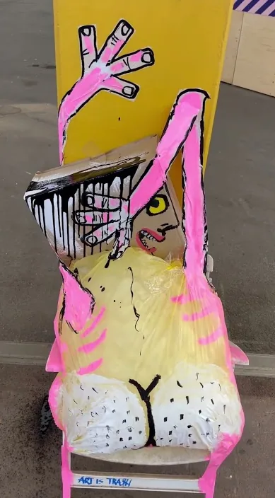 Festival af Cruyff (Festival cruilla) – gadekunst i Barcelona: scene fra Art Is Trash-videoen af Francisco de Pájaro