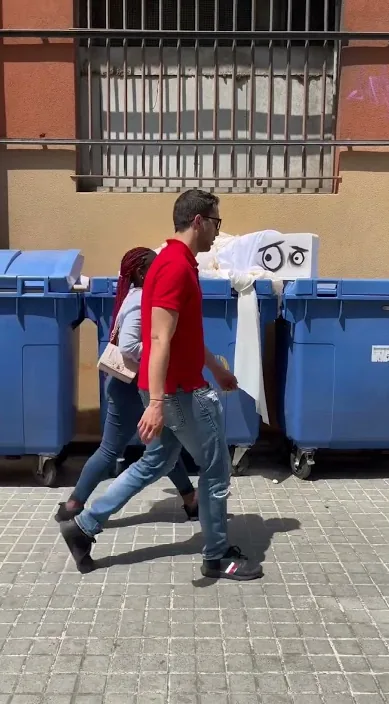 Ghost es – arte urbano en Barcelona: escena del vídeo de Art Is Trash de Francisco de Pájaro