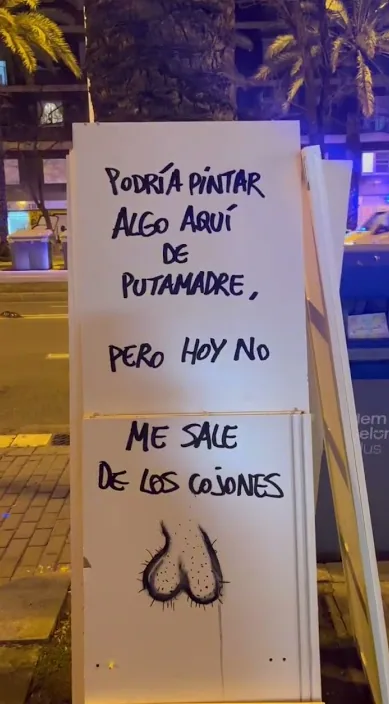 今日は出てこない。 (Hoy no me sale es) – バルセロナのストリートアート：Francisco de Pájaro による Art Is Trash の動画のワンシーン