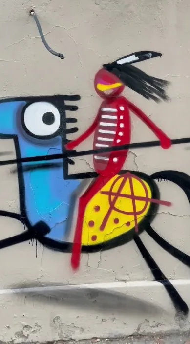 Den indiske magt (Indian power es) – gadekunst i Barcelona: scene fra Art Is Trash-videoen af Francisco de Pájaro