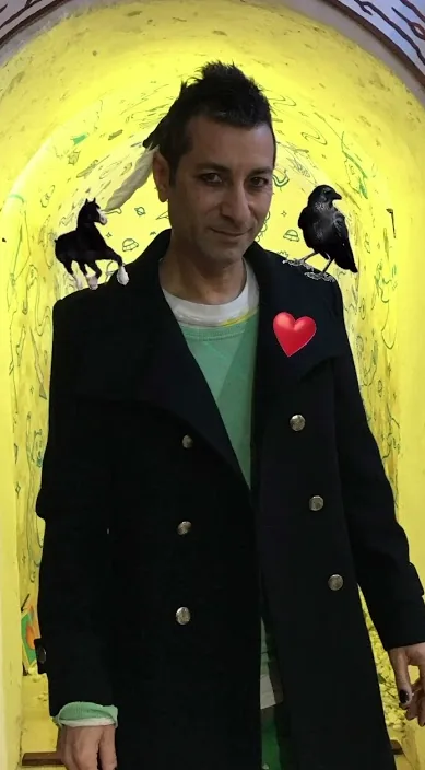 印度南部:WWW (Indio del sur. www. es) – 巴塞罗那街头艺术:Francisco de Pájaro 的 Art Is Trash 视频画面
