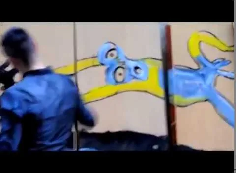 Mujer – arte urbano en Barcelona: escena del vídeo de Art Is Trash de Francisco de Pájaro