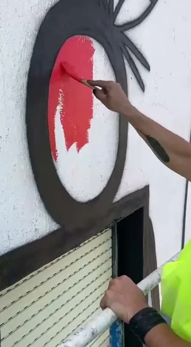 Mural pour mon exposition personnelle à Mahón, MENORCA – street art à Barcelone : scène de la vidéo Art Is Trash de Francisco de Pájaro