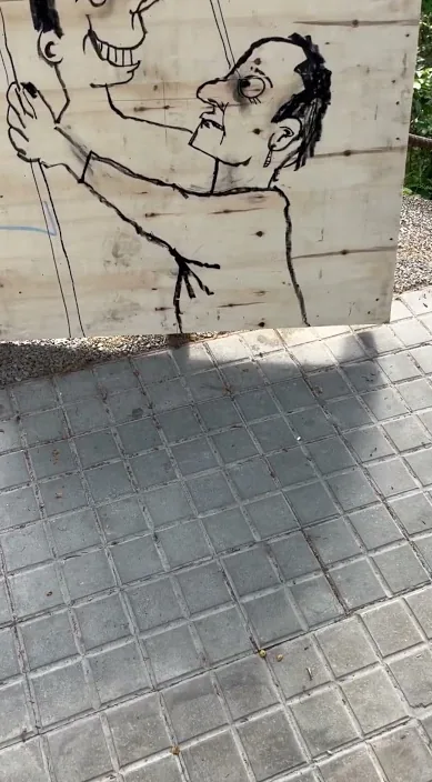 Erwarten Sie nicht, dass Sie geliebt werden – Street-Art in Barcelona: Szene aus dem Art-Is-Trash-Video von Francisco de Pájaro