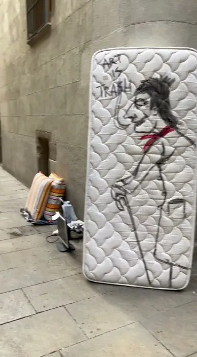 Perro callejero www. es – street art in Barcelona: scene from the Art Is Trash video by Francisco de Pájaro