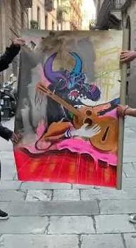 Das fertige Gemälde von (Pintura terminada de) – Street-Art in Barcelona: Szene aus dem Art-Is-Trash-Video von Francisco de Pájaro