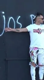 我是一个致命的艺术战士 (Soy un guerrero artístico letal) – 巴塞罗那街头艺术：Francisco de Pájaro 的 Art Is Trash 视频画面
