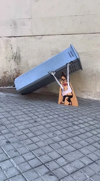 Supertrash – arte urbano en Barcelona: escena del vídeo de Art Is Trash de Francisco de Pájaro