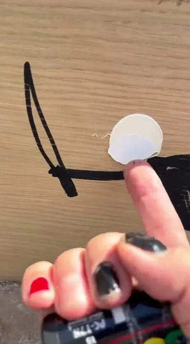 Trastorn (Trash) – art urbà a Barcelona: escena del vídeo d'Art Is Trash de Francisco de Pájaro
